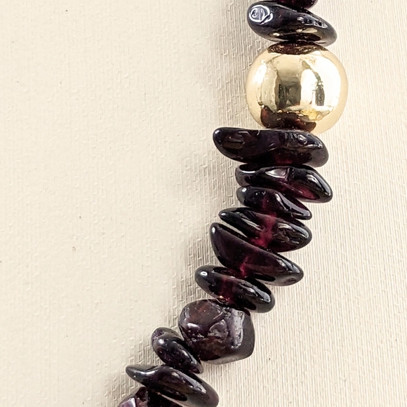 Natural Garnet Chip Beads & Freshwater Pearl Necklace - Picture 5 of 8